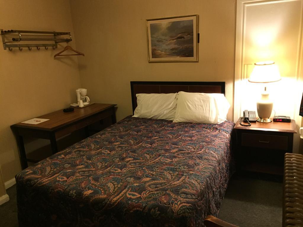 Shamrock Motel Midland Pokoj fotografie