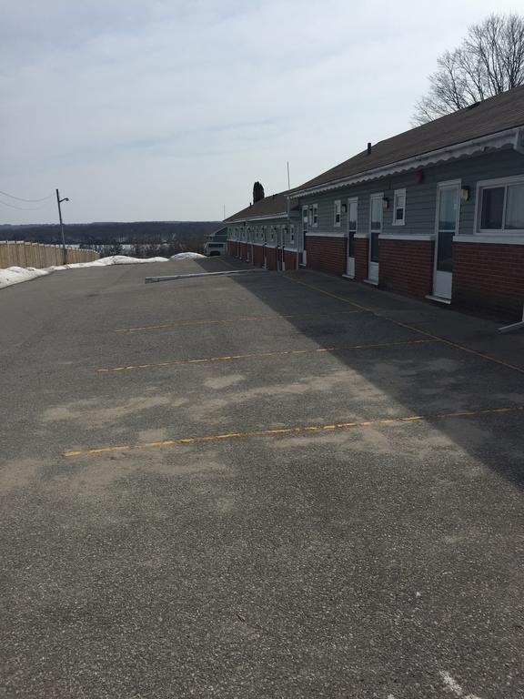 Shamrock Motel Midland Exteriér fotografie
