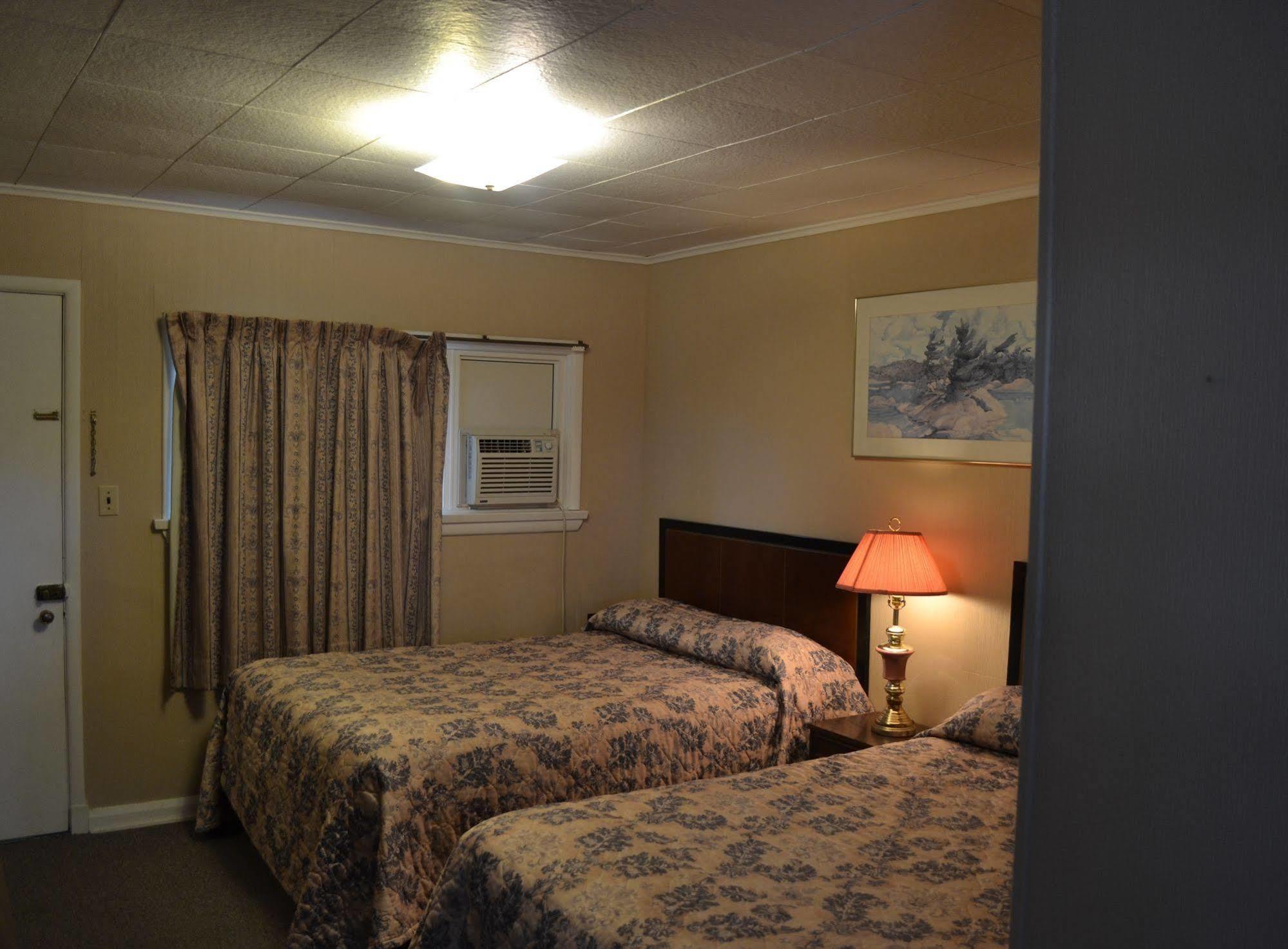 Shamrock Motel Midland Exteriér fotografie